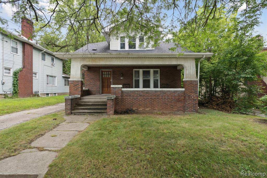 718 N Chevrolet Avenue, Flint, MI 48504 — Photo 2