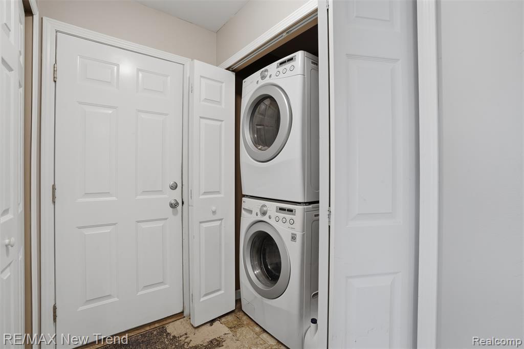 6070 Hackett, Waterford, MI 48327 — Photo 14