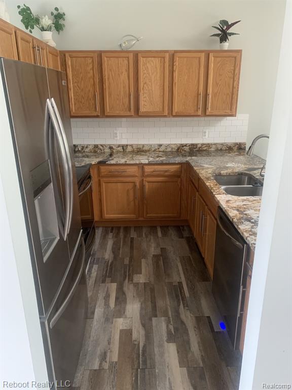 7019 MAGNOLIA Lane, Waterford, MI 48327 — Photo 8