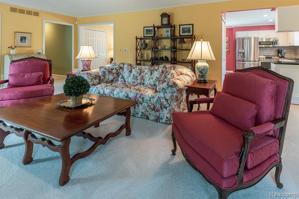900 DREW Drive, Troy, MI 48098 — Photo 12