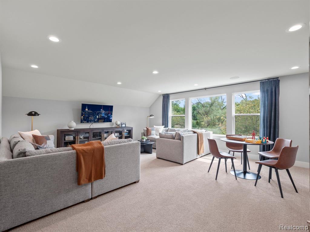 4763 CURTIS Road, Ann Arbor, MI, 48105