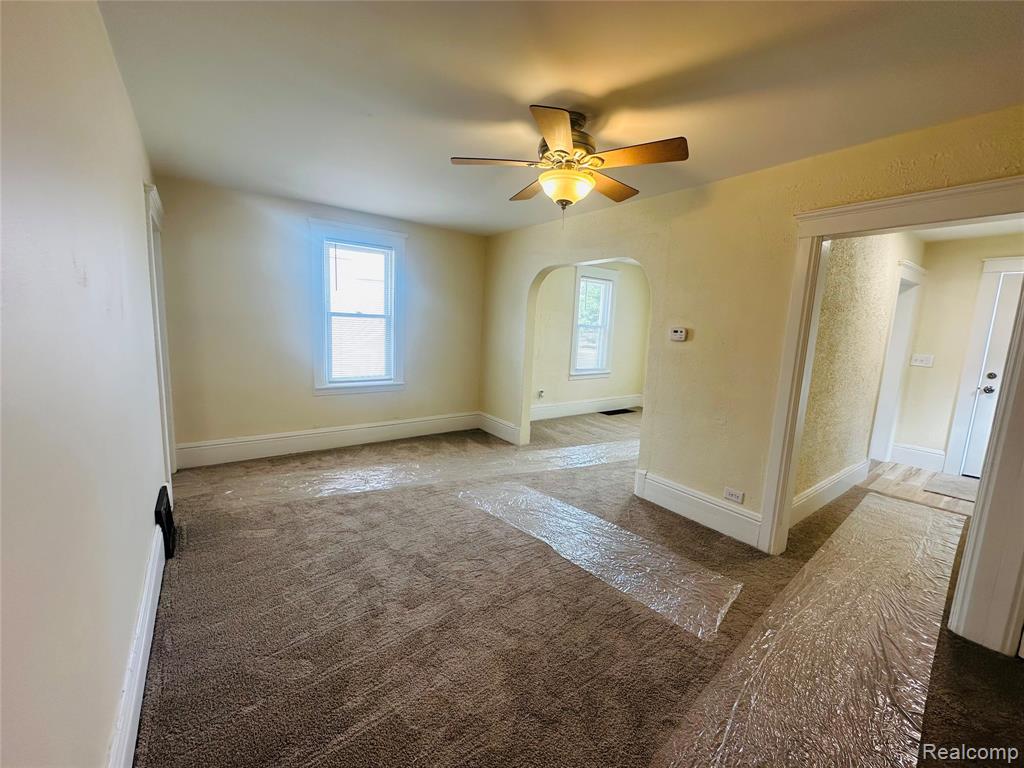 18576 Jefferson, Riverview, MI 48193 — Photo 6