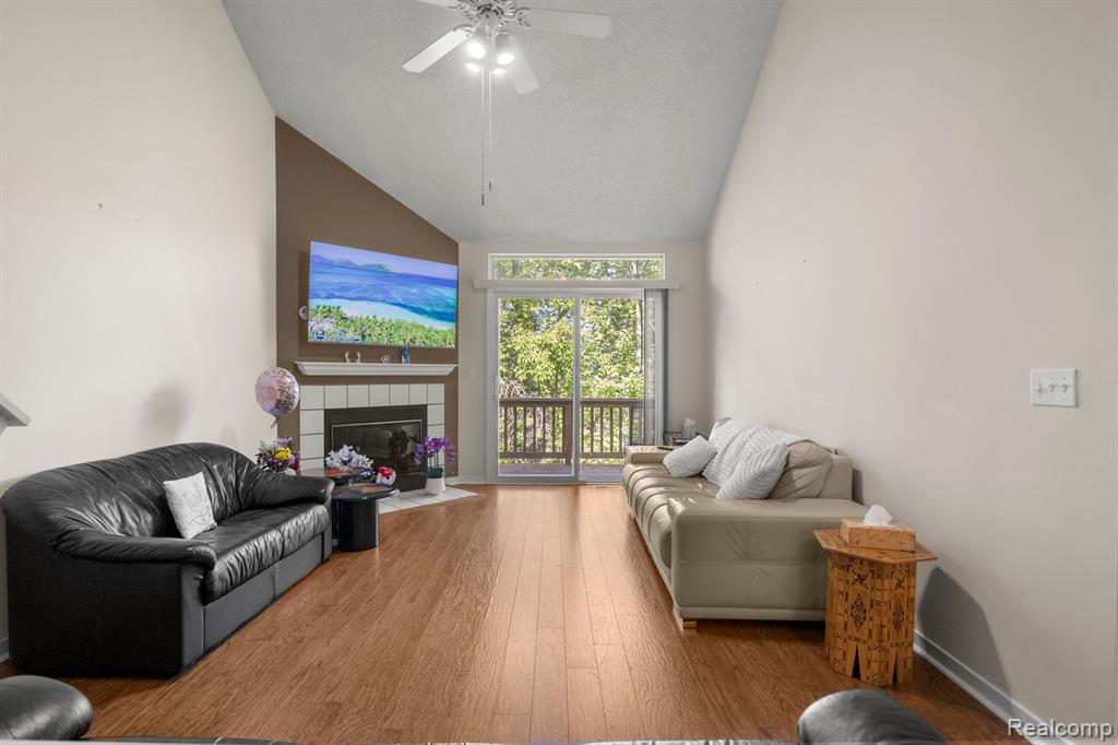 30997 CENTENNIAL Drive, Novi, MI 48377 — Photo 18