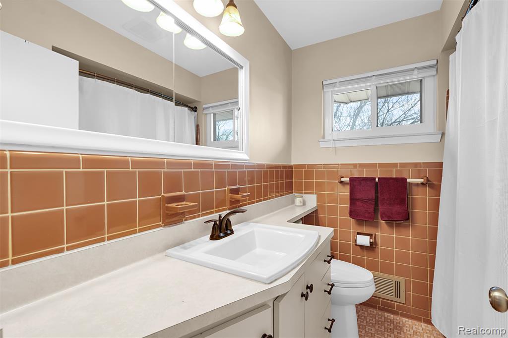 8731 N Hubbard Street, Westland, MI — Photo 18