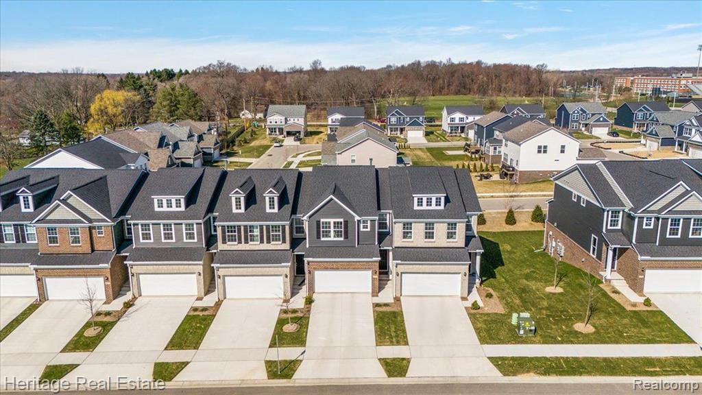 4063 NOTTINGHAM Circle, Clarkston, MI — Photo 41