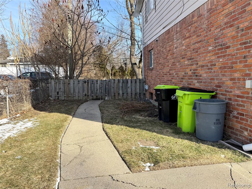 508 FAIRBROOK Street, Northville, MI 48167 — Photo 26