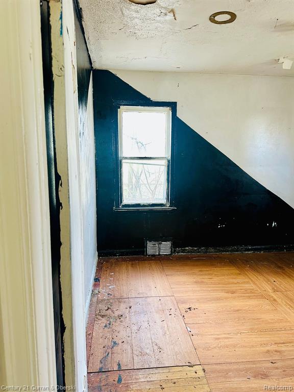 9639 MINOCK Street, Detroit, MI 48228 — Photo 11