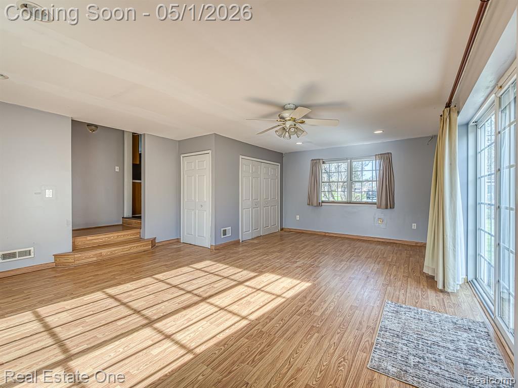 18338 Olmstead, Riverview, MI 48193 — Photo 12