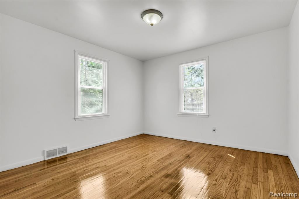 18792 Old Homestead Drive, Harper Woods, MI, 48225