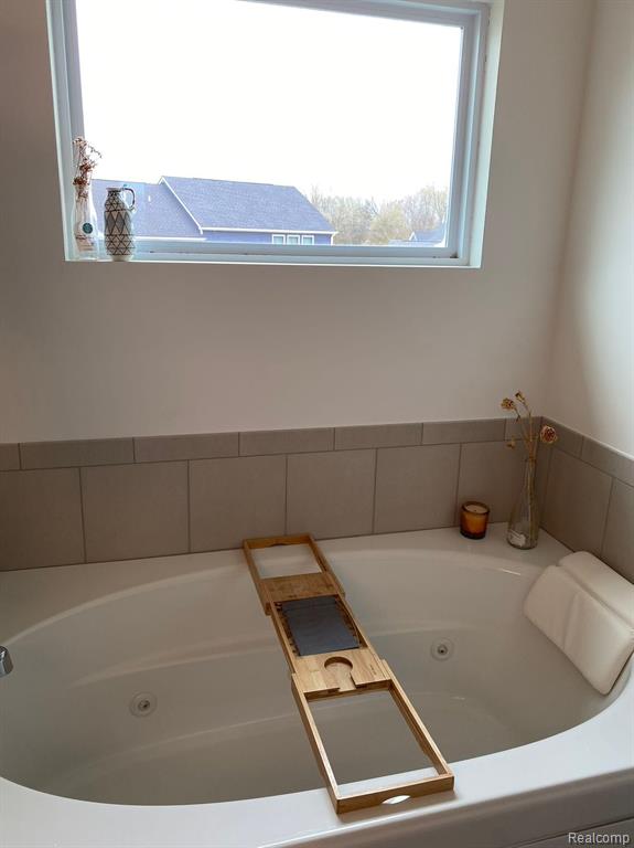 62211 Julep Ct, South Lyon, MI 48178 — Photo 16