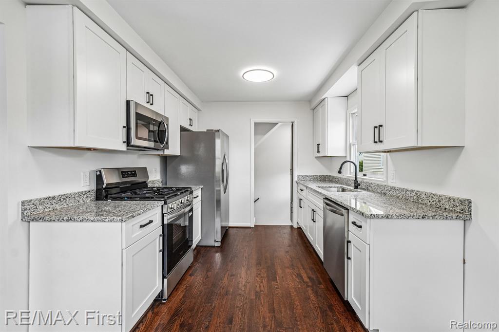 547 Leroy Avenue, Clawson, MI — Photo 5