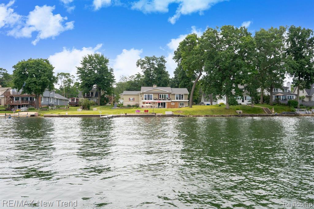6768 HATCHERY Road, Waterford, MI 48327 — Photo 63