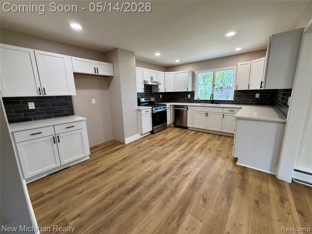 1208 Sorrento Lane, Flint, MI 48507 — Photo 12