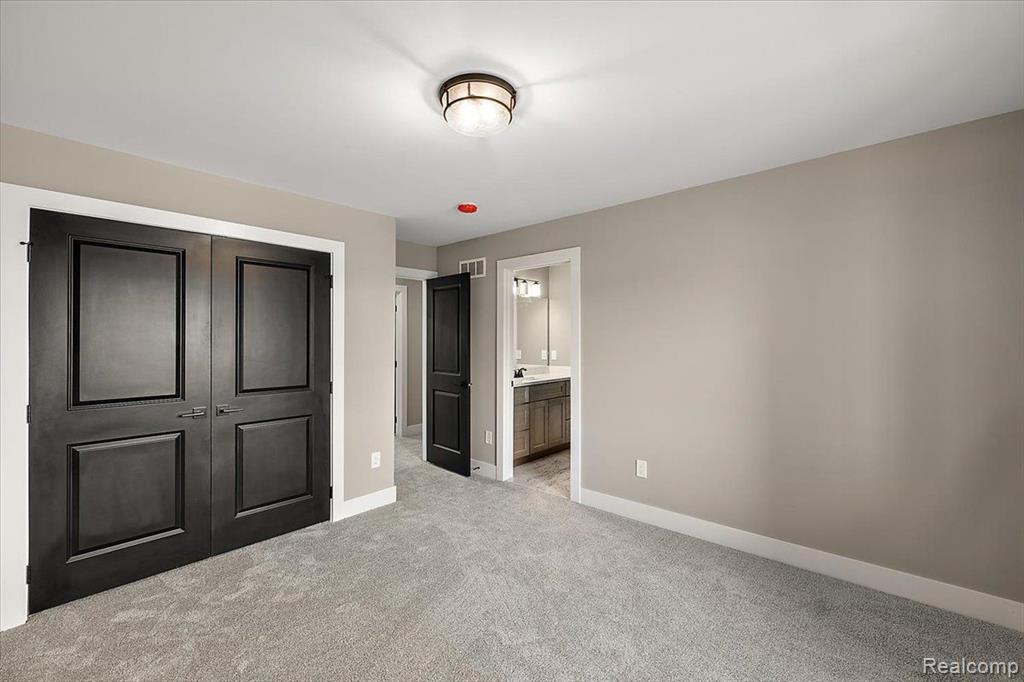 50998 MISTWOOD Drive, Macomb, MI 48042 — Photo 56