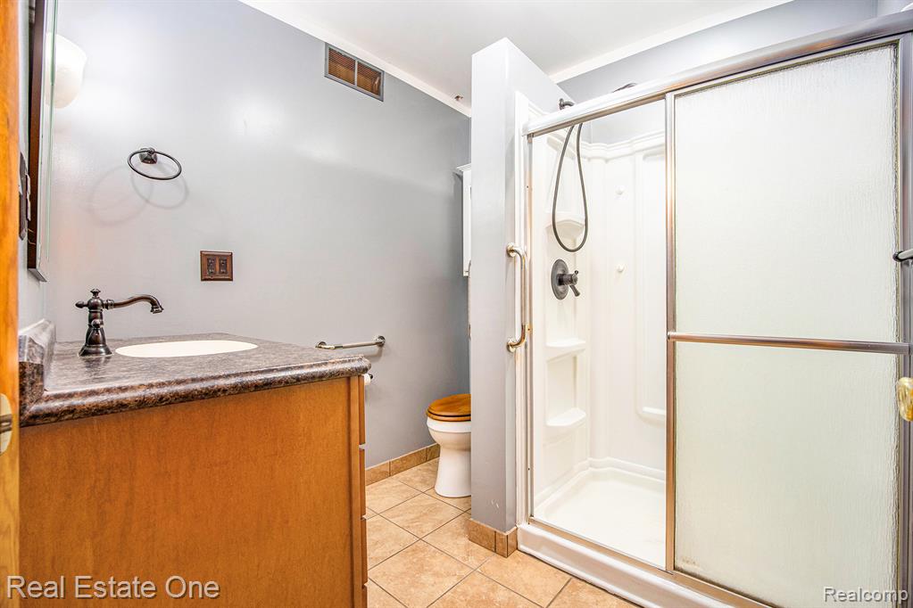 598 Tennessee Avenue, Marysville, MI 48040 — Photo 12