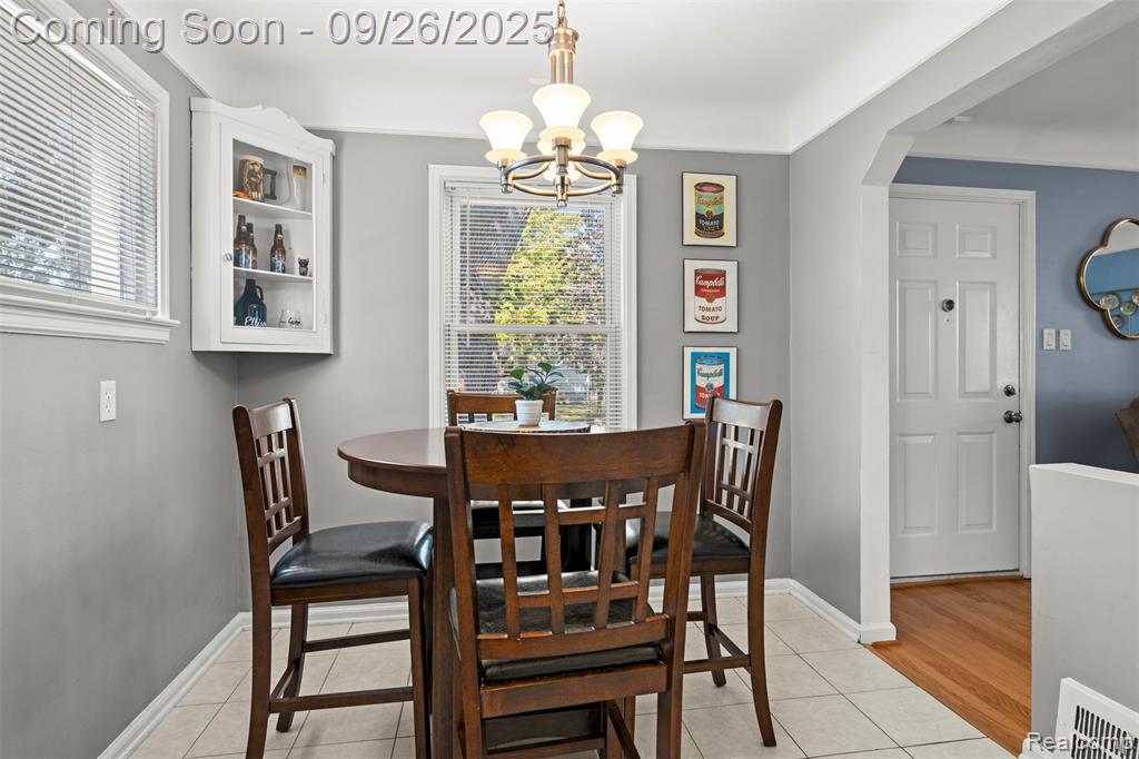 512 Marlin Avenue, Royal Oak, MI 48067 — Photo 8
