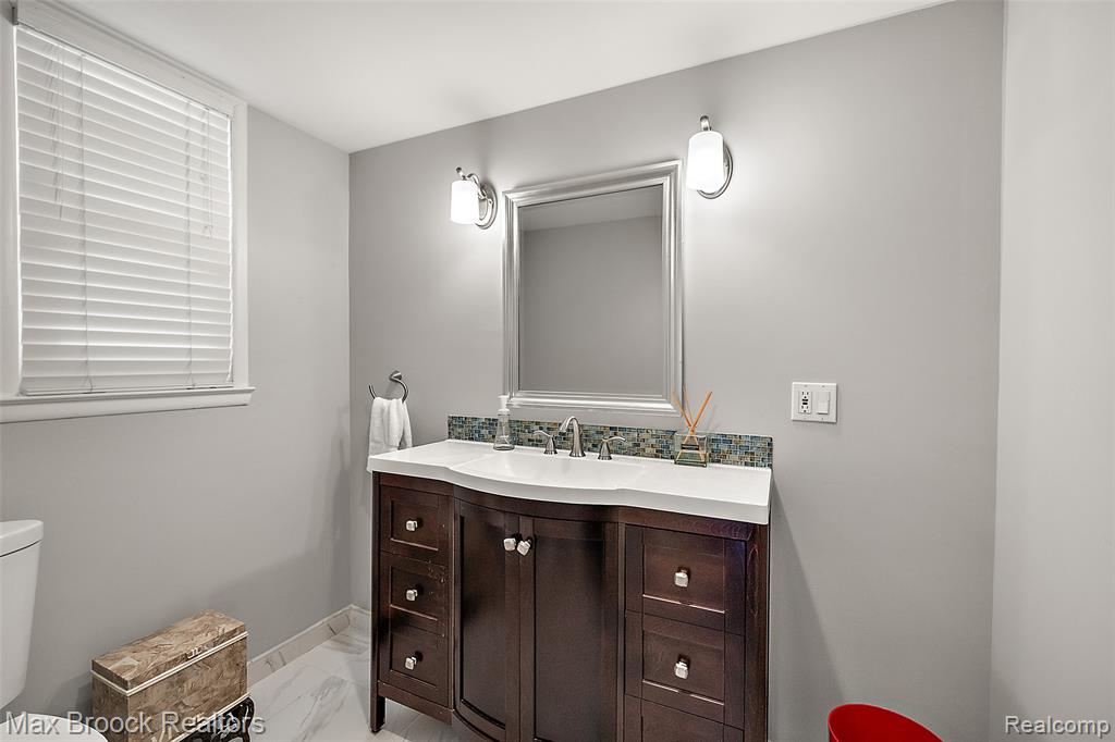435 Eaton Drive, Northville, MI 48167 — Photo 9
