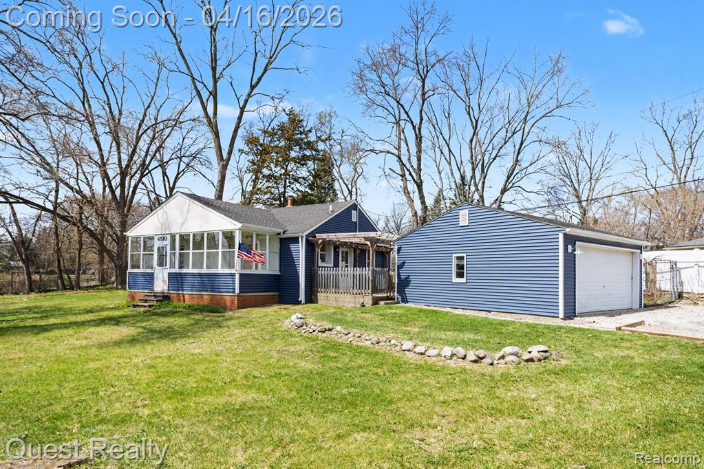 6510 Oakridge Drive, Waterford, MI 48329 — Photo 2