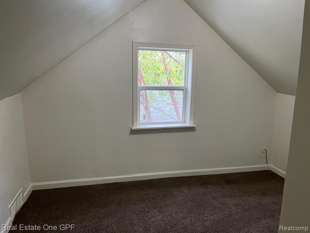 8685 DODGE Avenue, Warren, MI 48089 — Photo 17