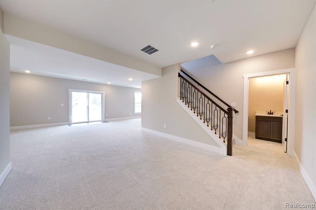 MOH 74 ROUND ROCK, Howell, MI 48843 — Photo 18
