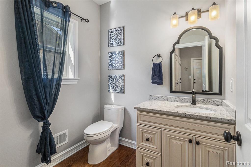1540 KESSLER Avenue, Keego Harbor, MI 48320 — Photo 21