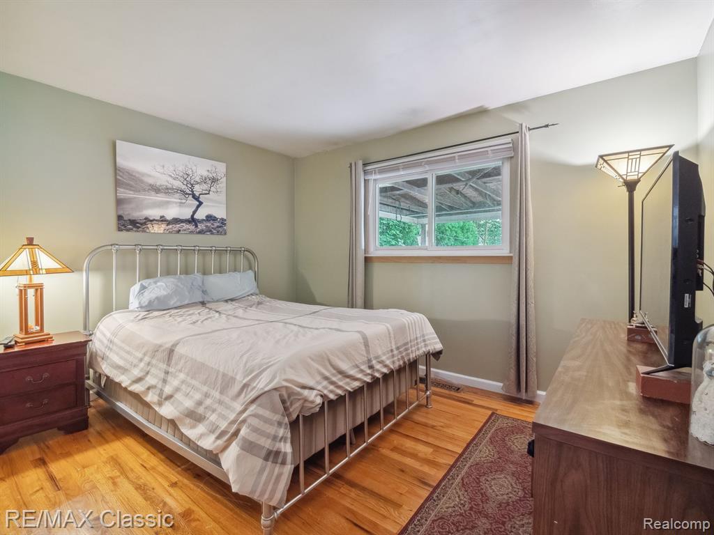 39737 BART Street, Canton, MI 48187 — Photo 19