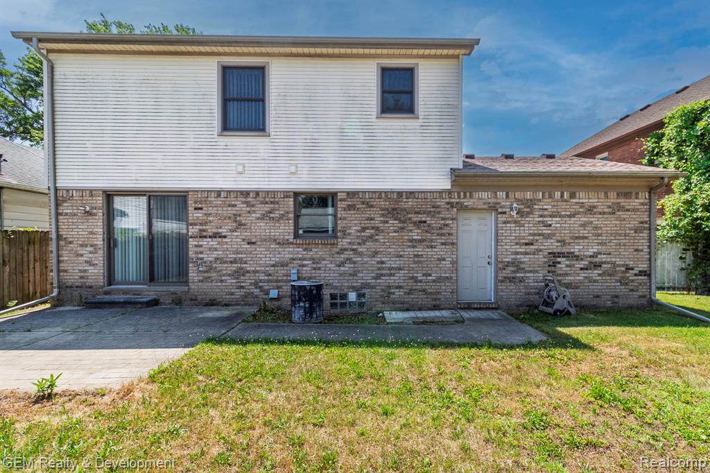 422 Clinton Street, Wyandotte, MI 48192 — Photo 31