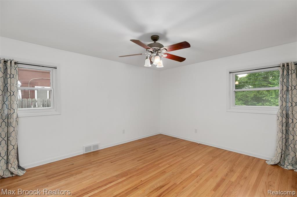 71 Maplefield Road, Pleasant Ridge, MI — Photo 14