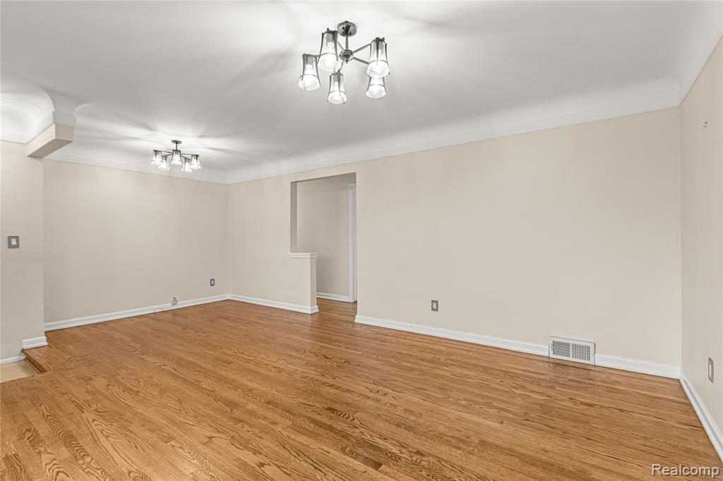 7148 Plainfield Street, Dearborn Heights, MI 48127 — Photo 5