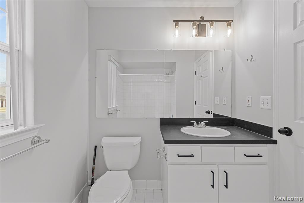 56103 CHESAPEAKE Trail, Shelby Twp, MI 48316 — Photo 22