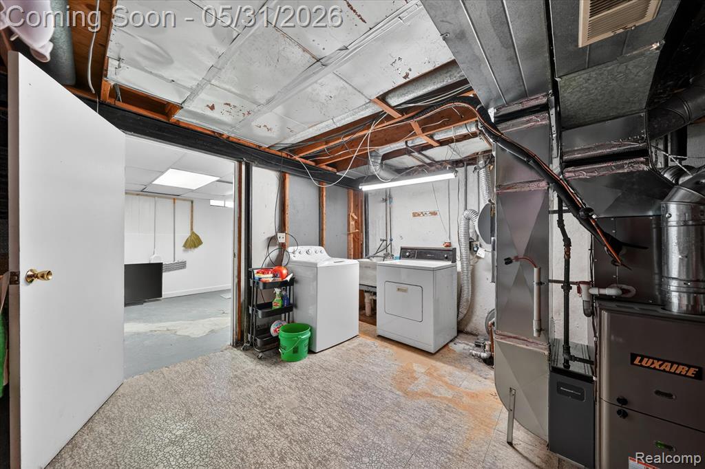 39700 Manor Drive, 10, Harrison Township, MI — Photo 31