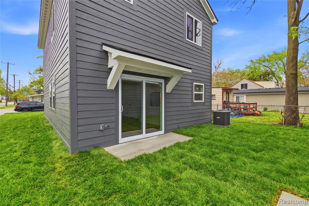 1404 E George Avenue, Hazel Park, MI 48030 — Photo 25