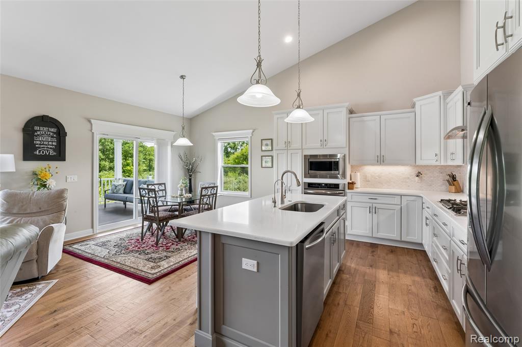 4800 Chestnut Springs Drive, Howell, MI 48843 — Photo 10