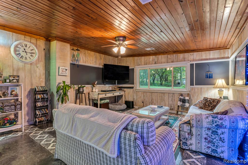 8188 BIRCH RUN Road, Millington, MI 48746 — Photo 12