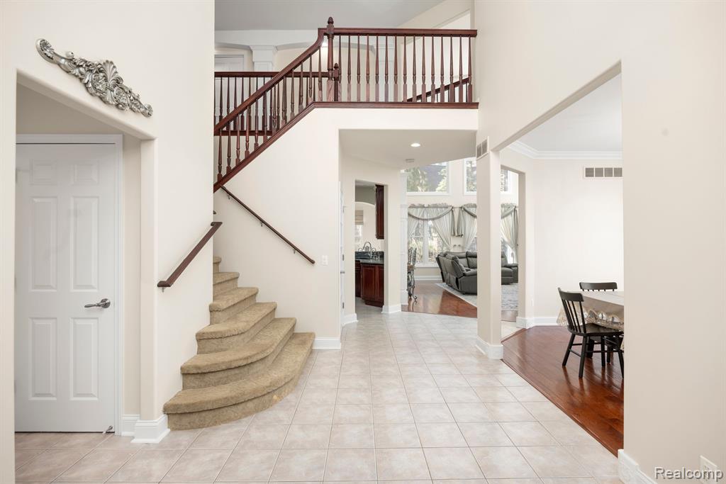 6307 WILDWOOD Lane, West Bloomfield, MI 48324 — Photo 4