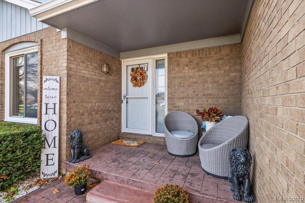 40217 LANGTON Drive, Sterling Heights, MI 48310 — Photo 4