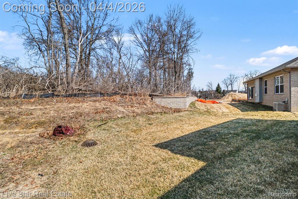 7842 Trailside Court, West Bloomfield, MI 48323 — Photo 31