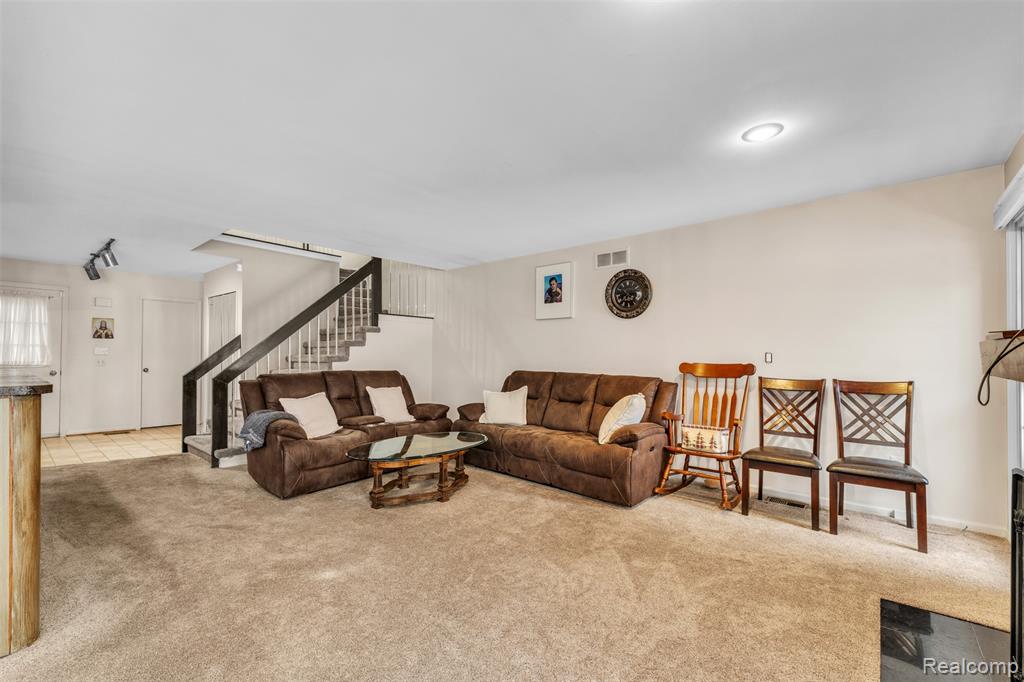 49285 Ashley Court, Shelby Twp, MI 48315 — Photo 13