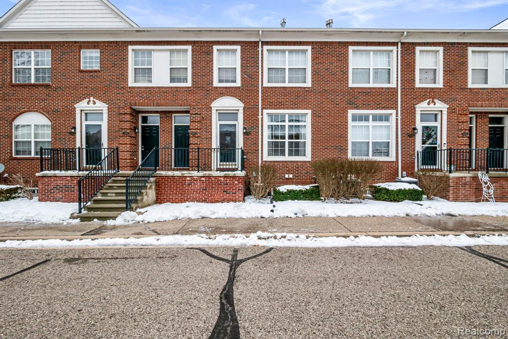 43046 Strand Drive, Sterling Heights, MI 48313 — front exterior
