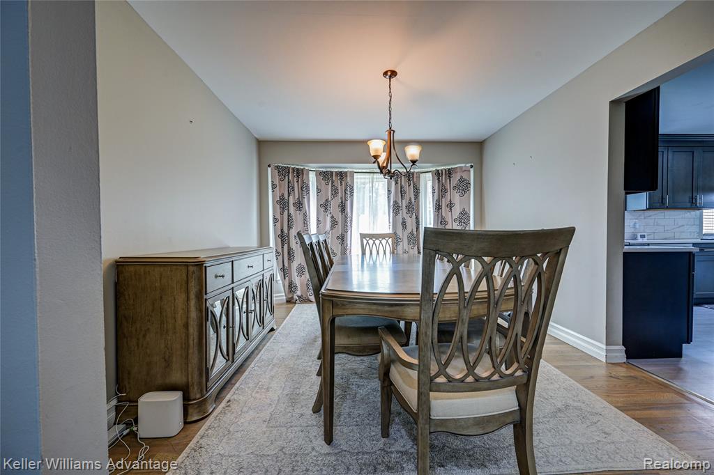18467 Middlesex Avenue, Lathrup Village, MI 48076 — Photo 13