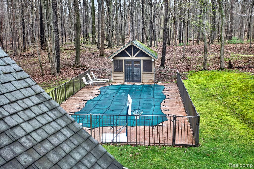 1960 Eastons Trail, Highland, MI — Photo 21