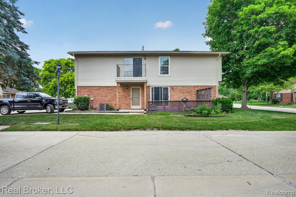 68457 Rosewood Lane, Richmond, MI 48062 — Photo 2