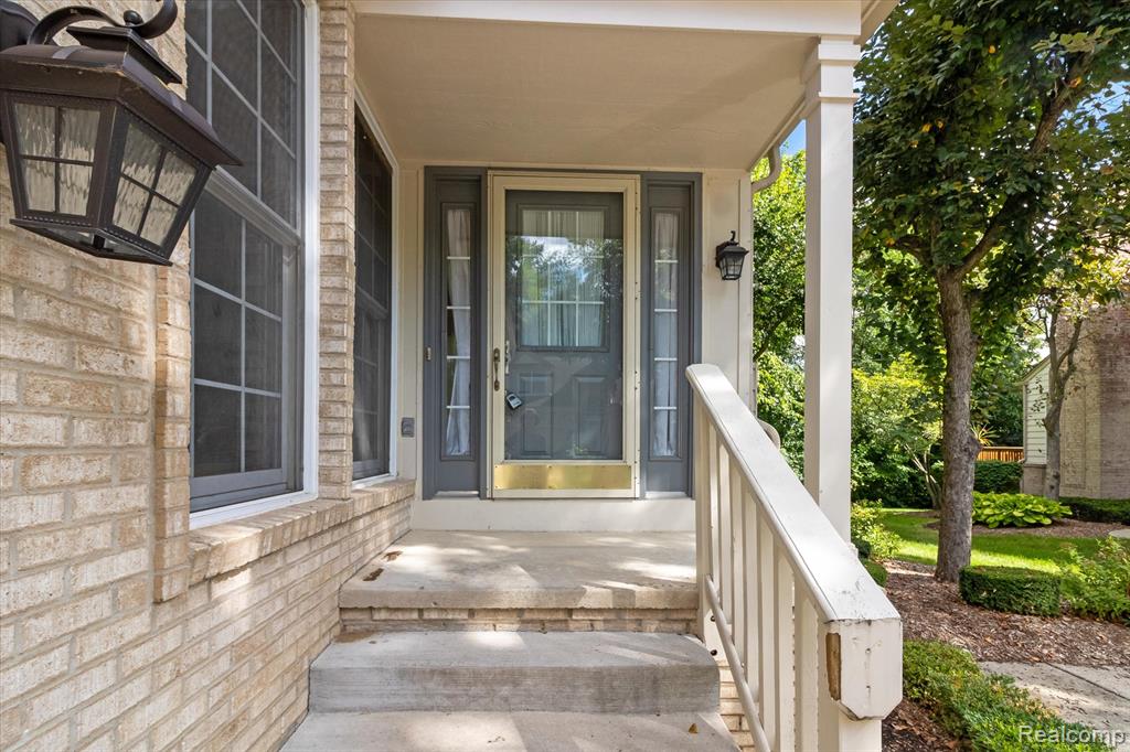 39568 Dun Rovin Drive, Northville, MI 48168 — Photo 4