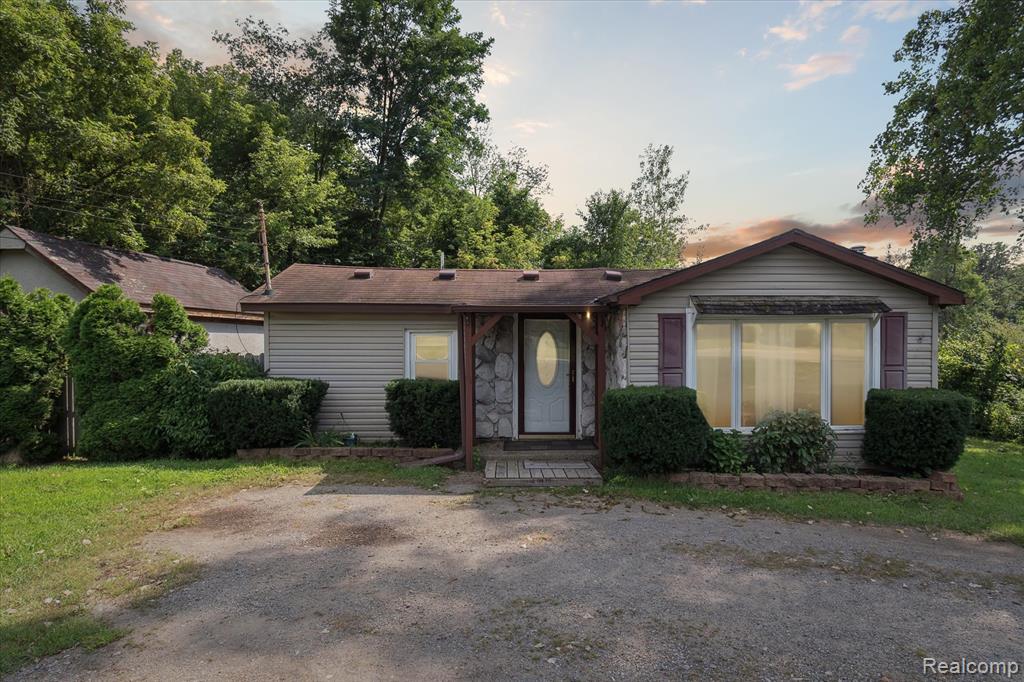 7801 E Michigan Avenue, Jackson, MI 49201 — front exterior
