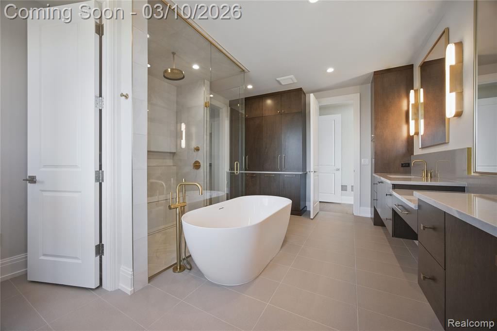 3281 Chickering Lane, Bloomfield Hills, MI 48302 — Photo 25