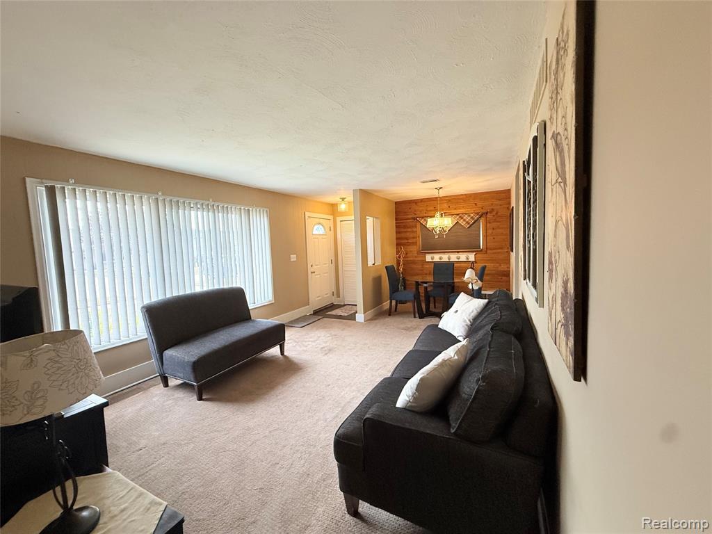 25747 Miracle Drive, Madison Heights, MI 48071 — Photo 10