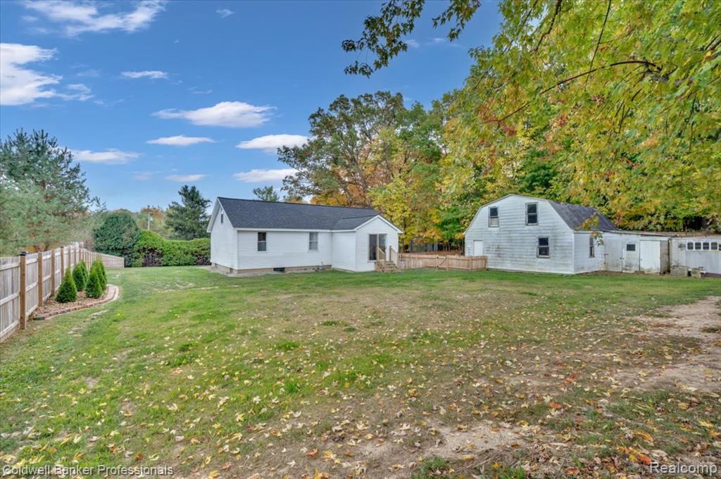 152 Mapleleaf Road S Mapleleaf Road, Lapeer, MI 48446 — Photo 22