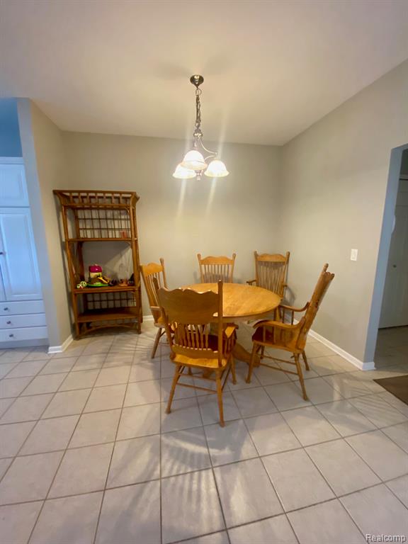 8095 Woodstone Court, Grand Blanc, MI 48439 — Photo 11