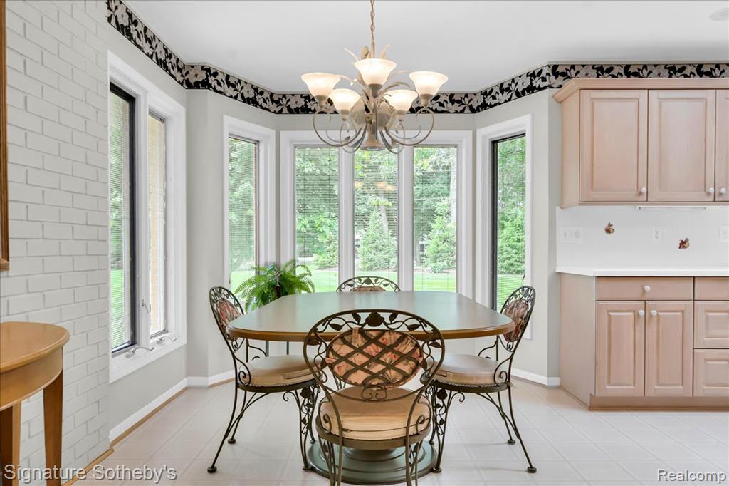 6851 Meath Hunt Circle, Troy, MI 48098 — Photo 9