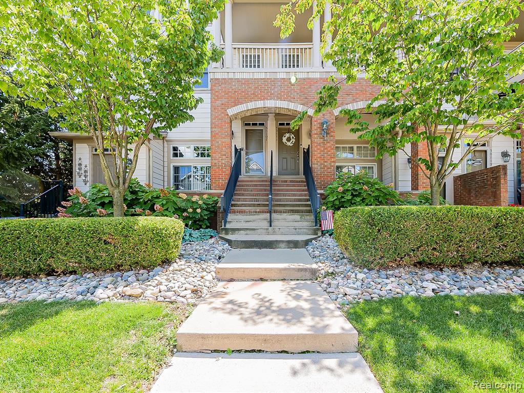 50107 Harding Street, Canton, MI 48188 — Photo 25